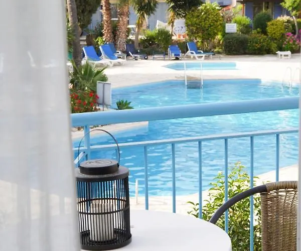 Rachel Suite By The Pool Paphos