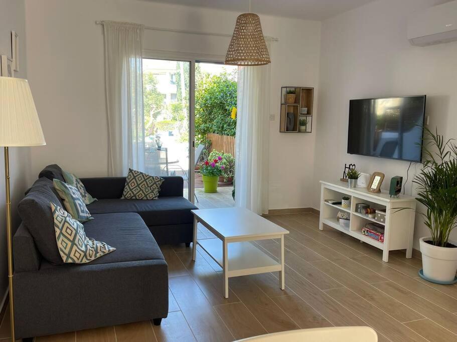 Apartament Rachel By The Pool Paphos